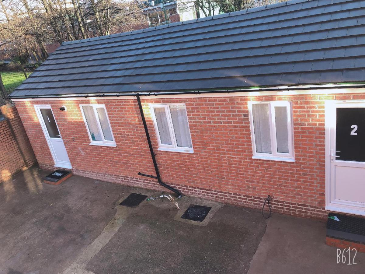 Flat 1 - Entire Modern Studio With En-Suite And Free Parking Close To Qmc, City Centre & Notts Uni ノッティンガム エクステリア 写真